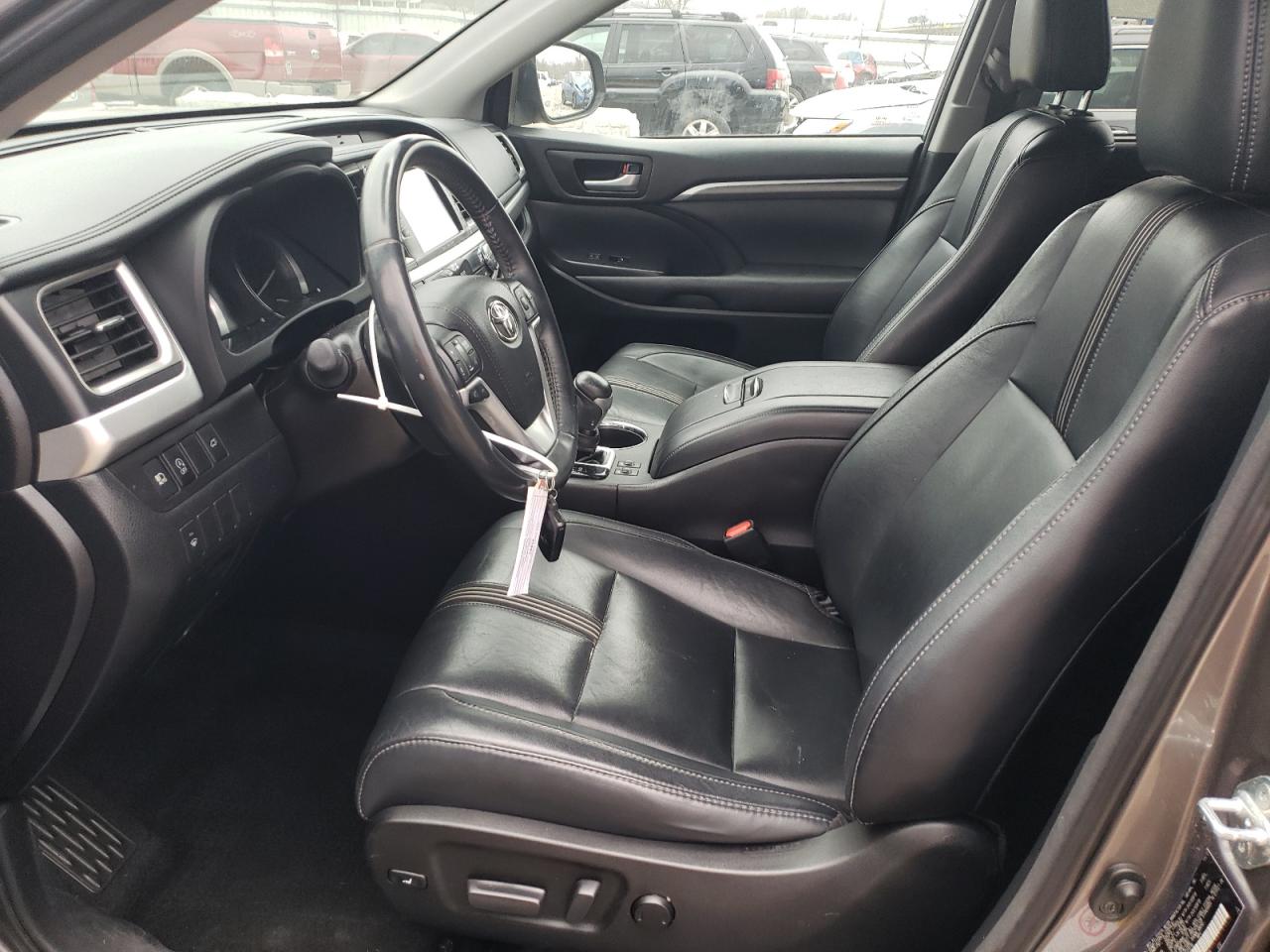 2018 Toyota Highlander - Image 7