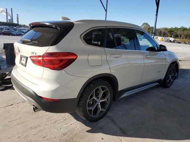  BMW X1 2016 Белы