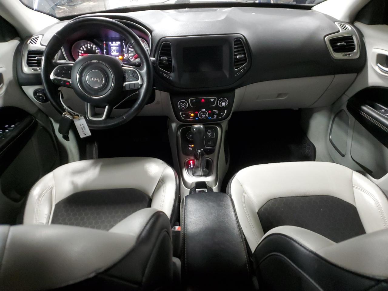 2019 Jeep Compass Latitude VIN: 3C4NJDBB9KT659774 Lot: 81197214