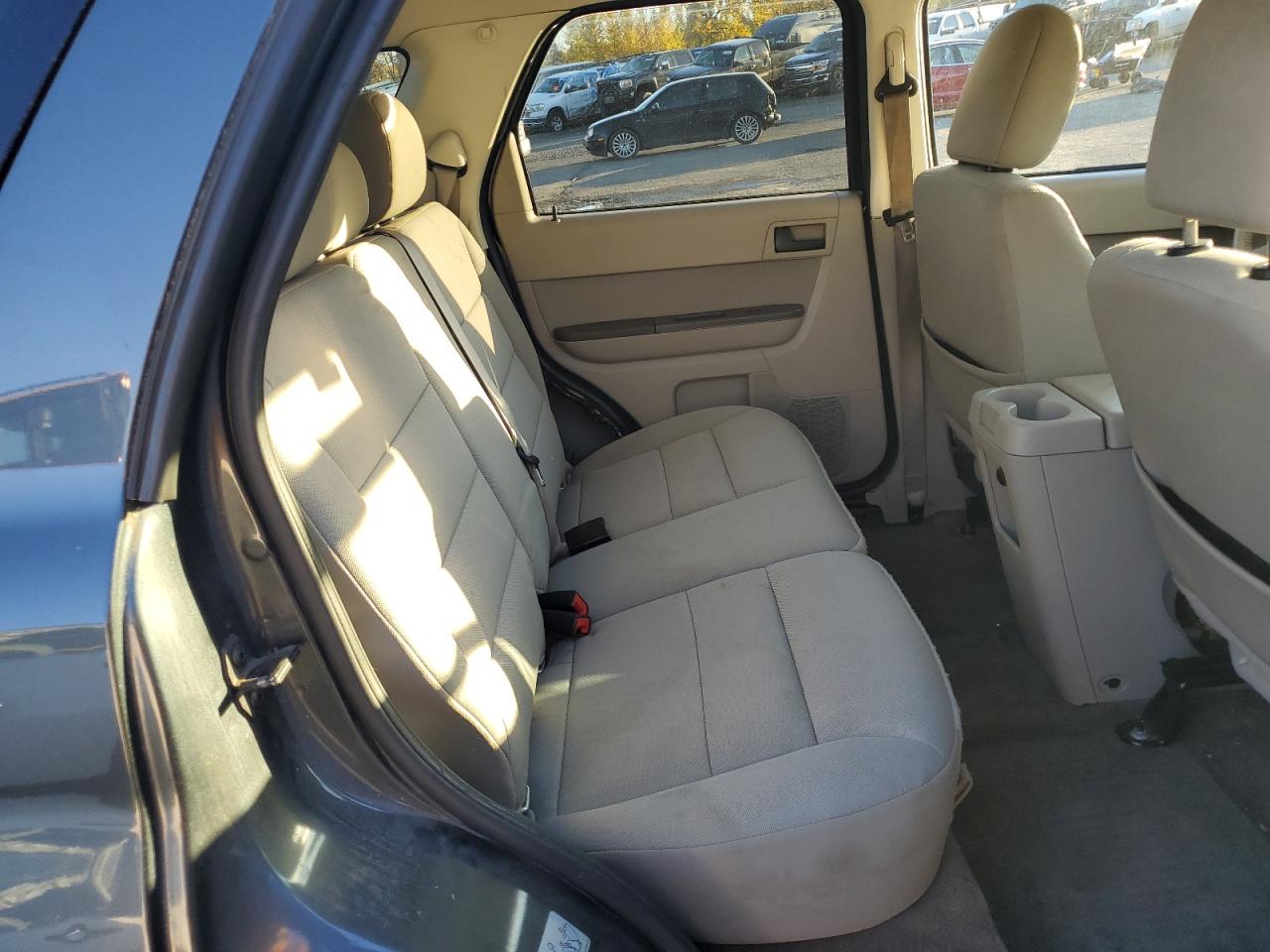 2010 Ford Escape - Image 11