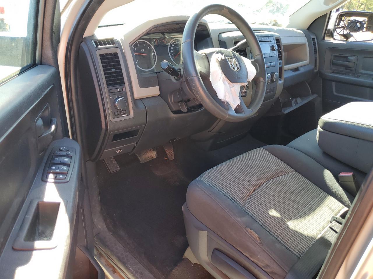 2010 Dodge RAM - Image 8