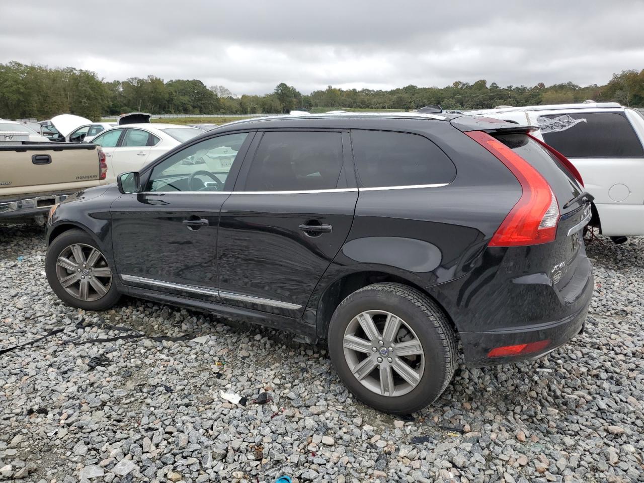 VIN YV440MDU1H2016632 2017 VOLVO XC60 no.2