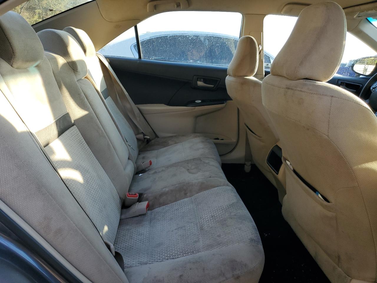 2014 Toyota Camry - Image 10