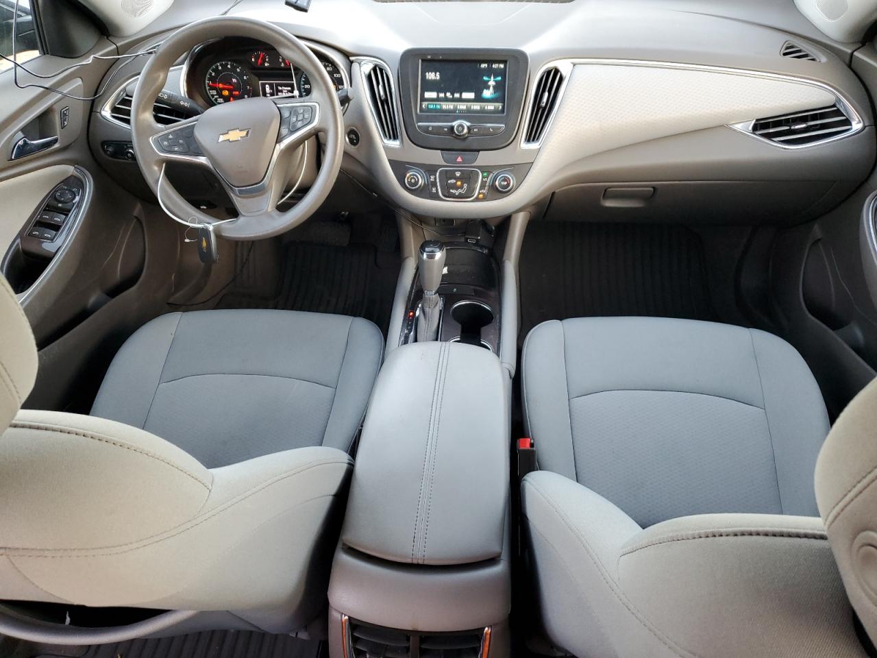 2018 Chevrolet Malibu - Image 8