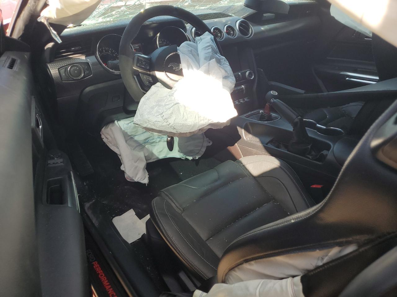 2019 Ford Mustang - Image 8