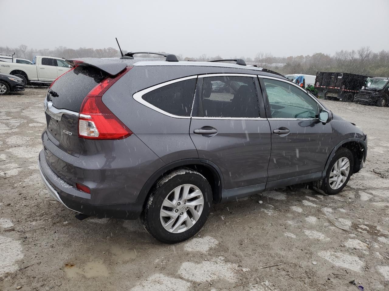 VIN 2HKRM4H73GH657988 2016 HONDA CRV no.3