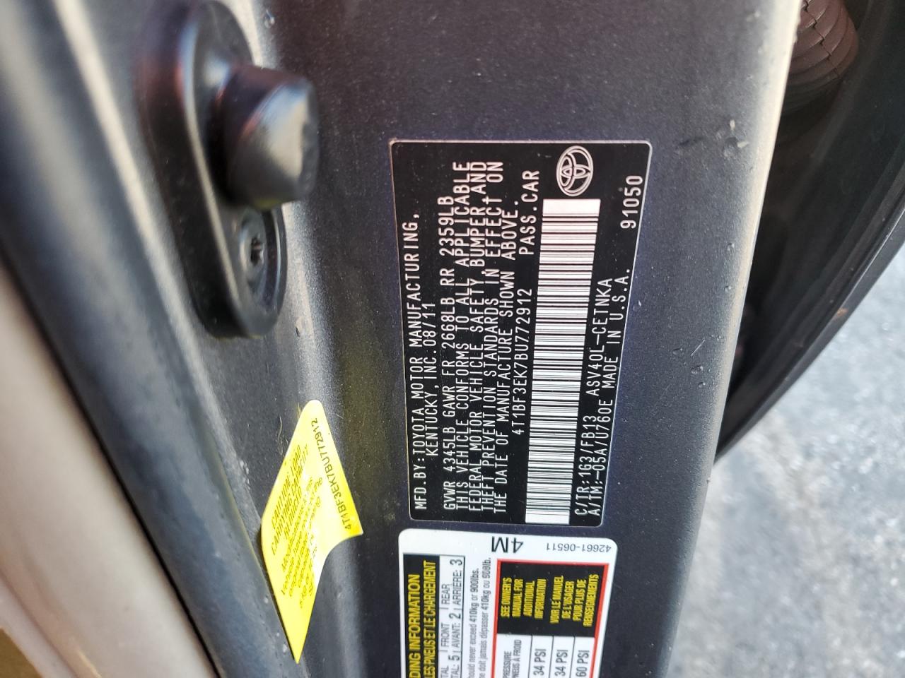 2011 Toyota Camry - Image 12