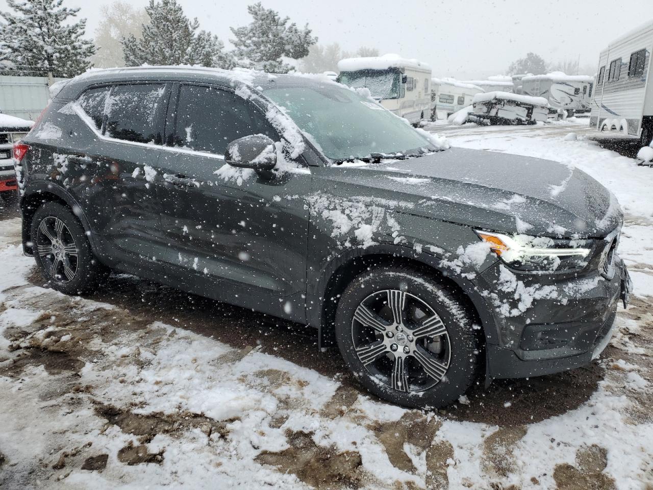 2019 Volvo XC40 - Image 4