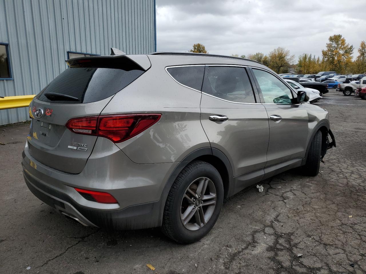 2017 Hyundai Santa Fe - Image 3