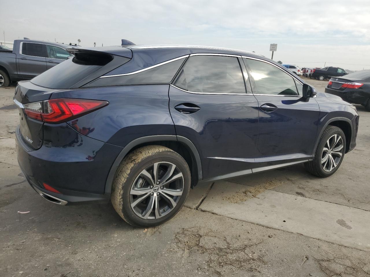 VIN 2T2HZMAA1LC179582 2020 LEXUS RX350 no.3