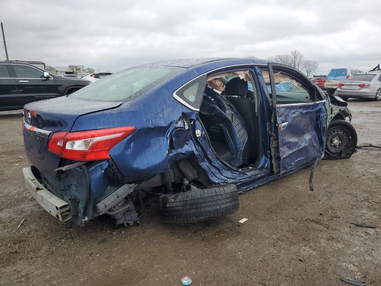 2019 Nissan Sentra - Image 3