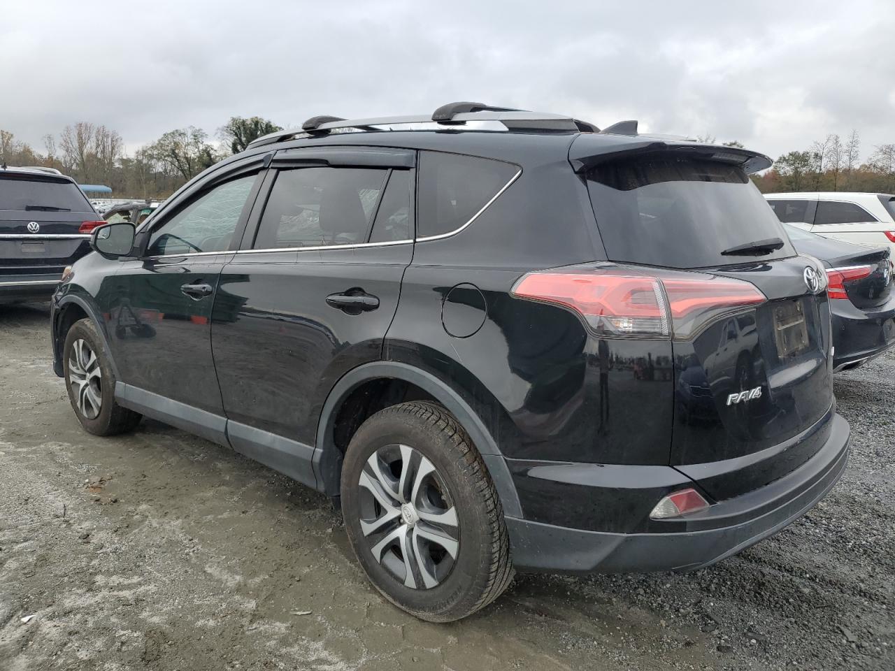 2018 Toyota RAV 4 - Image 2