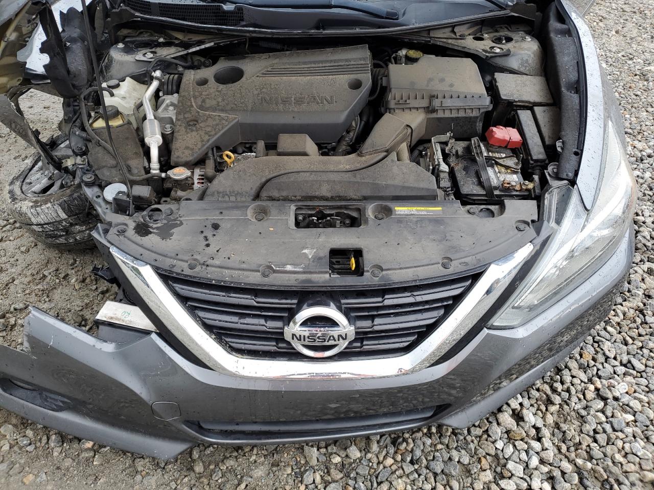 2018 Nissan Altima - Image 12