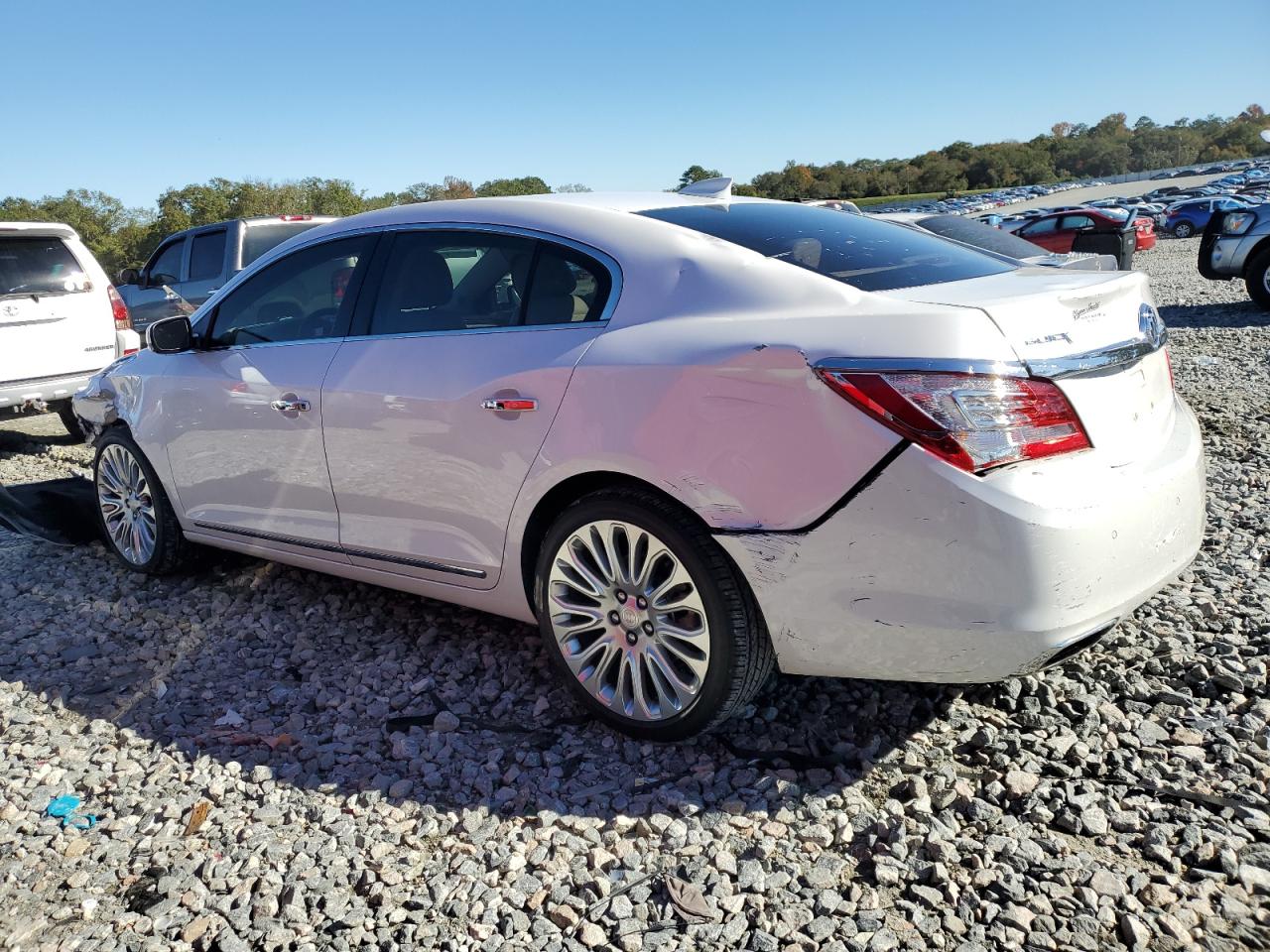 VIN 1G4GF5G31FF222042 2015 BUICK LACROSSE no.2