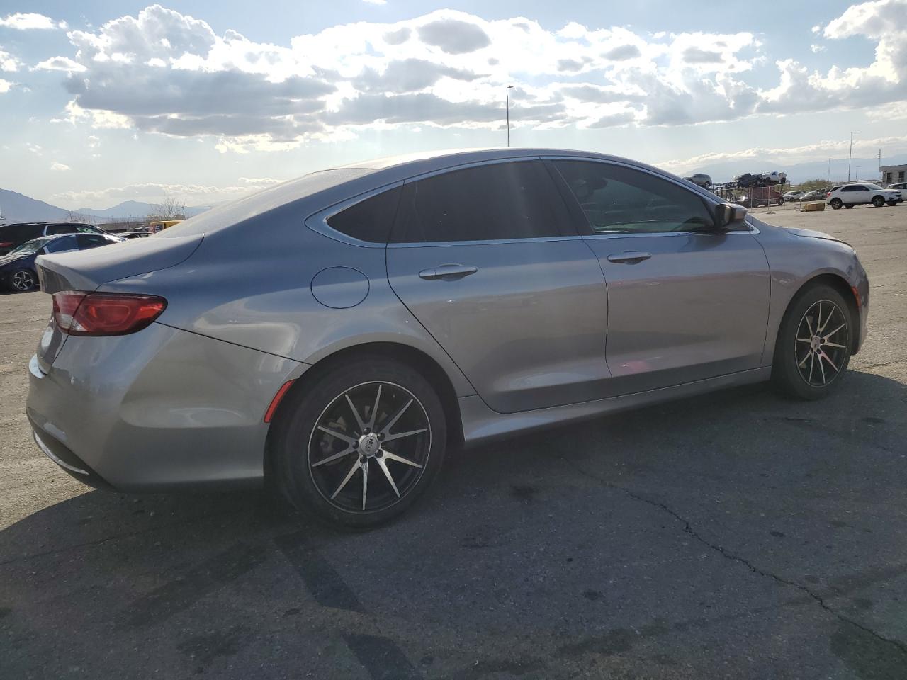 VIN 1C3CCCABXFN669396 2015 CHRYSLER 200 no.3