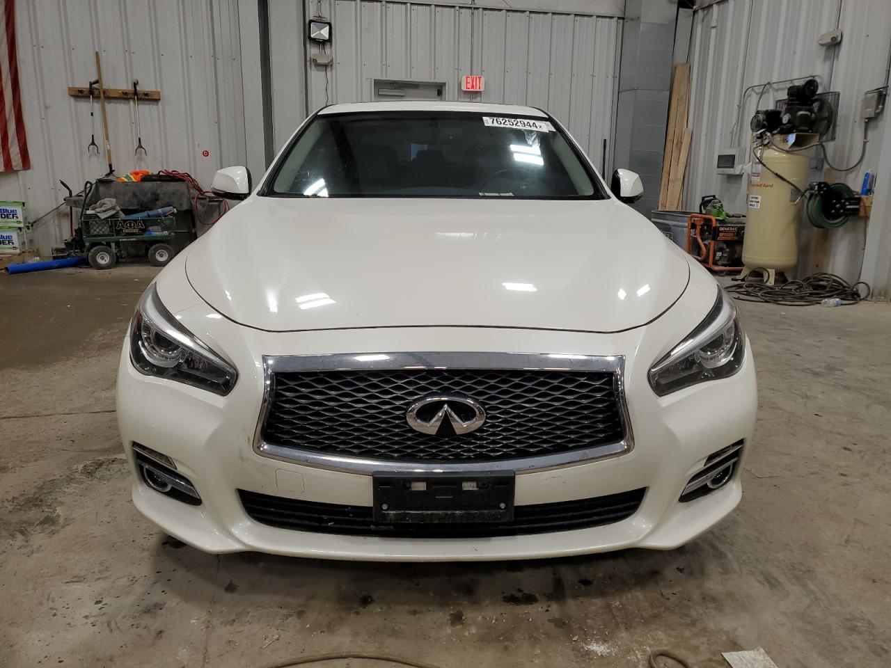 VIN JN1EV7ARXGM343188 2016 INFINITI Q50 no.5