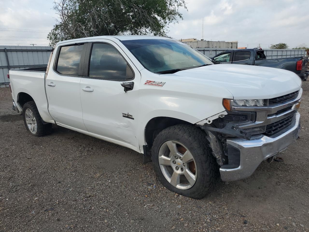 2022 Chevrolet Silverado - Image 4