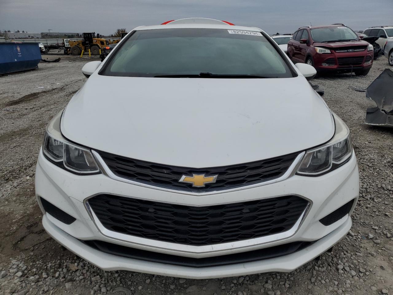2018 Chevrolet Cruze - Image 5