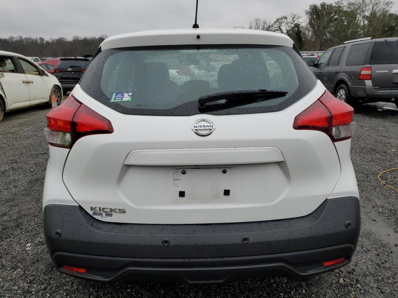 2020 Nissan Kicks - Image 6