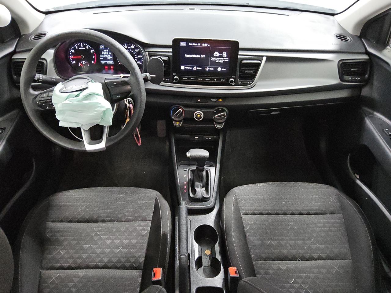 2023 Kia Rio - Image 8