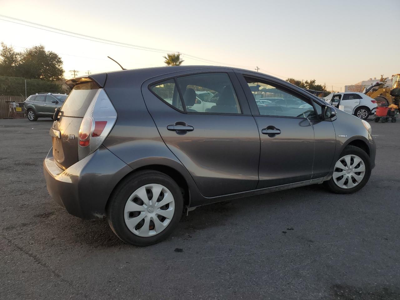 2014 Toyota Prius - Image 3