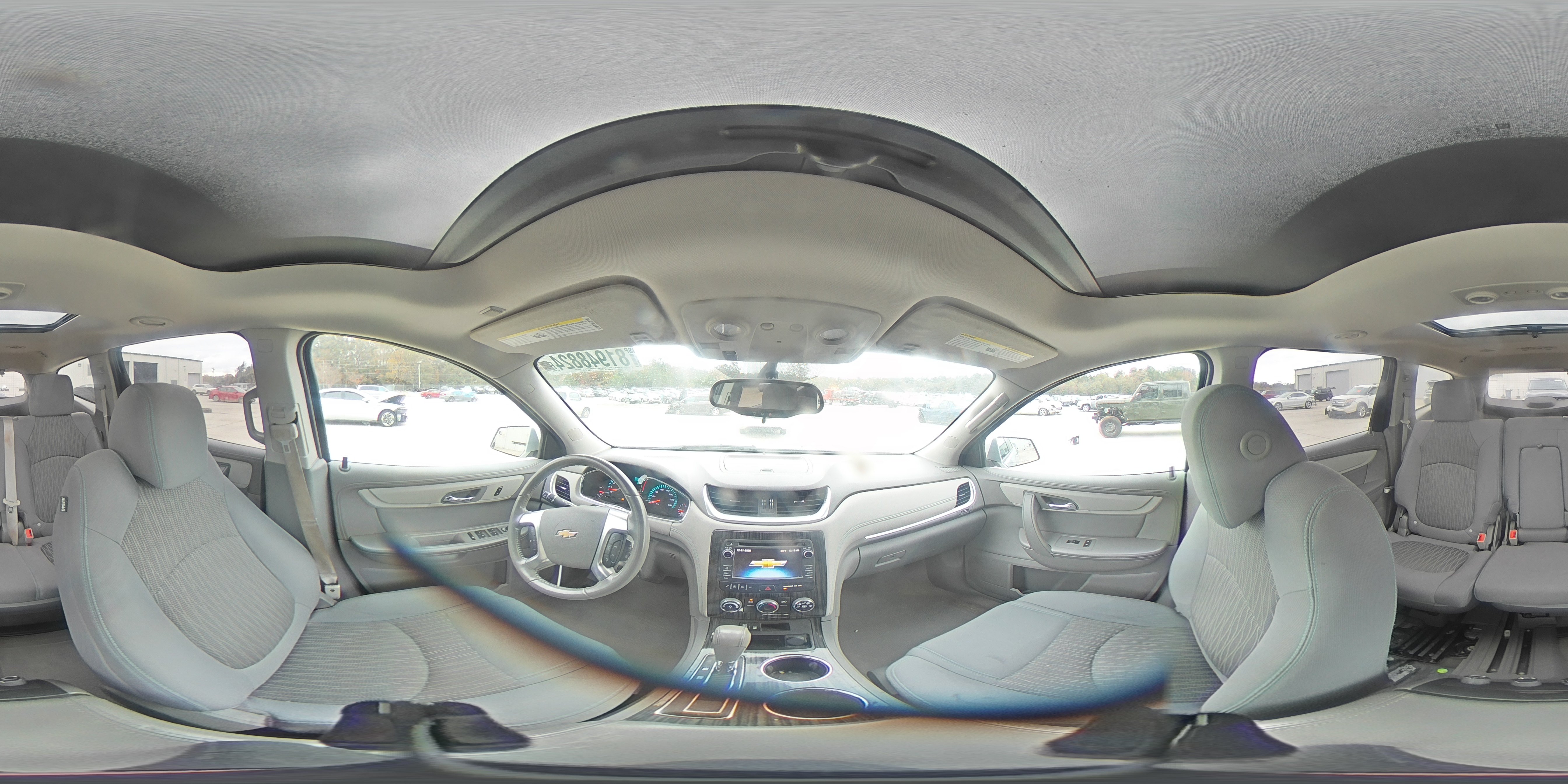 2013 Chevrolet Traverse - Image 12
