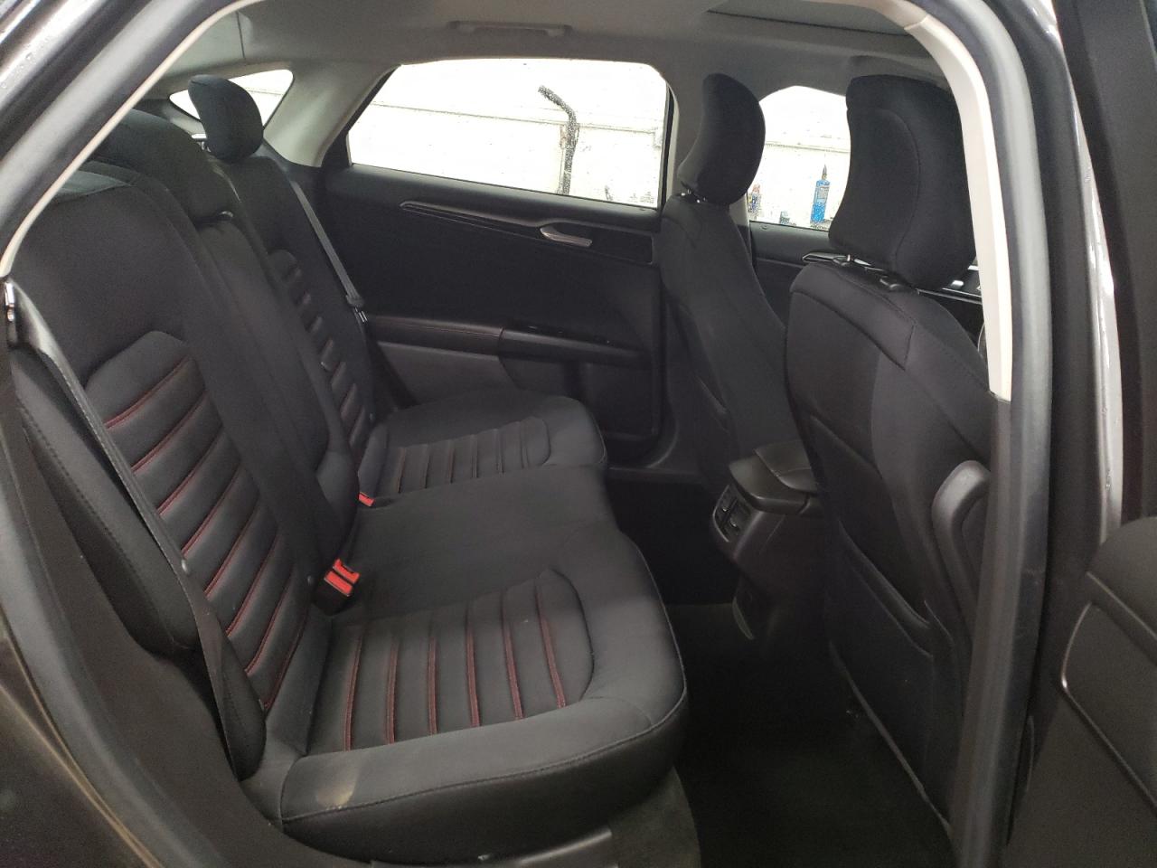 2016 Ford Fusion - Image 10