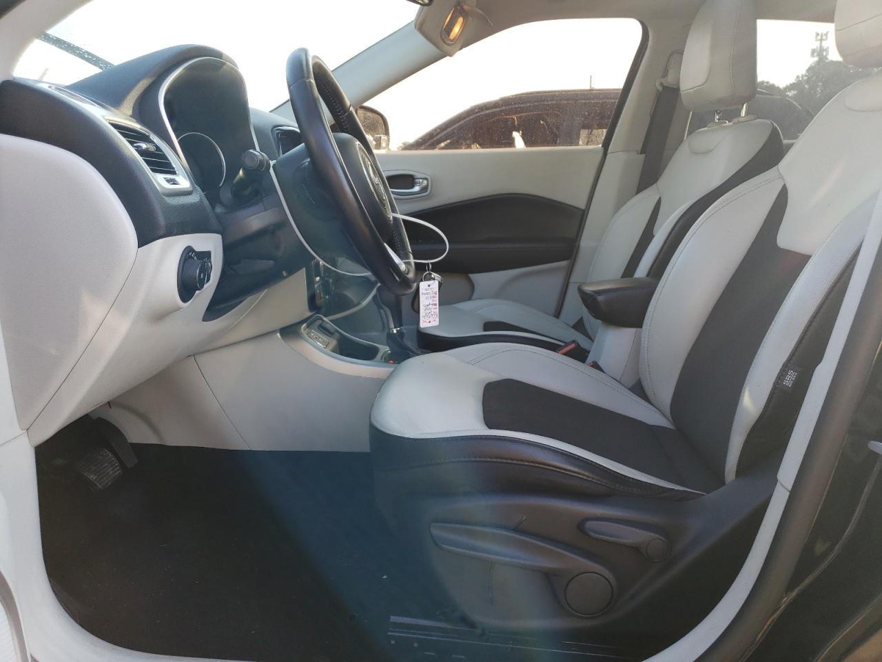 2019 Jeep Compass - Image 7