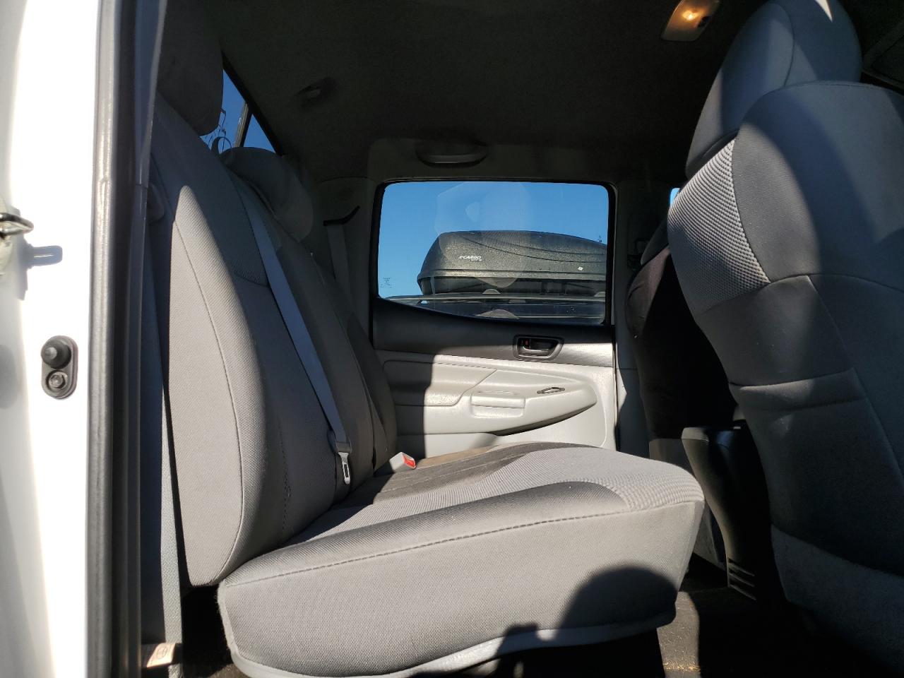 2012 Toyota Tacoma - Image 10