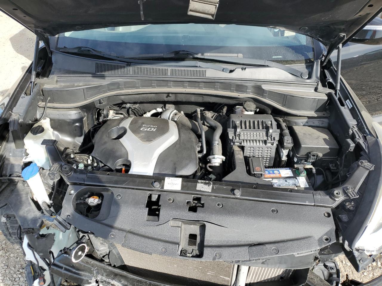 2014 Hyundai Santa Fe - Image 13