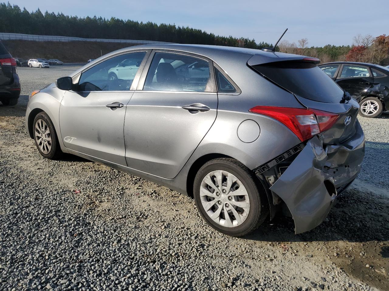 2017 Hyundai Elantra - Image 2