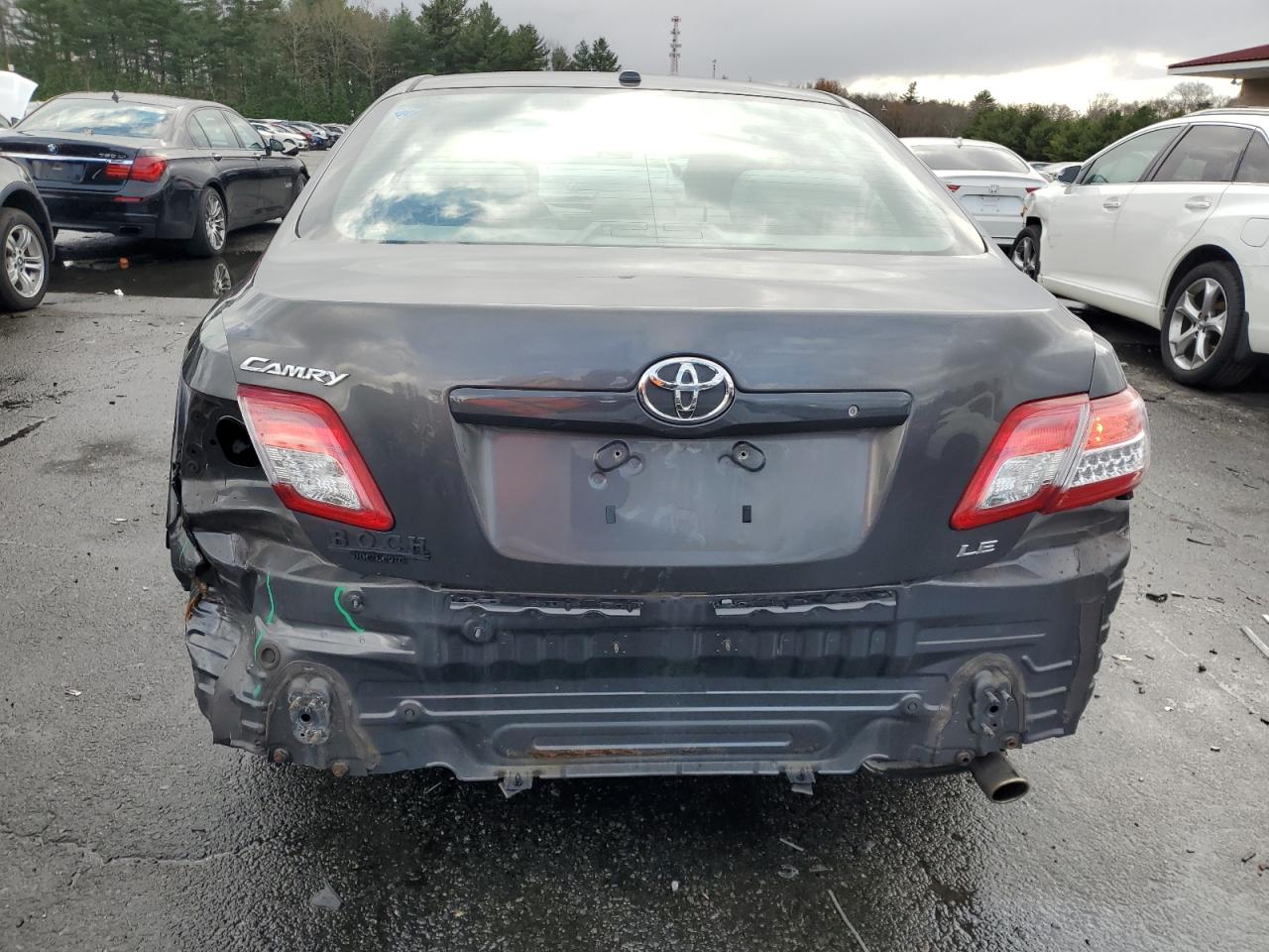 2010 Toyota Camry - Image 6