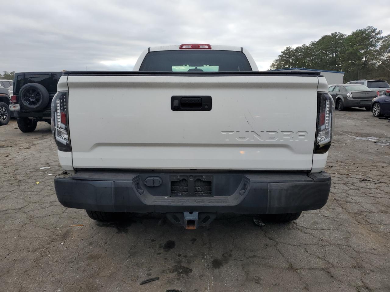 2015 Toyota Tundra - Image 6