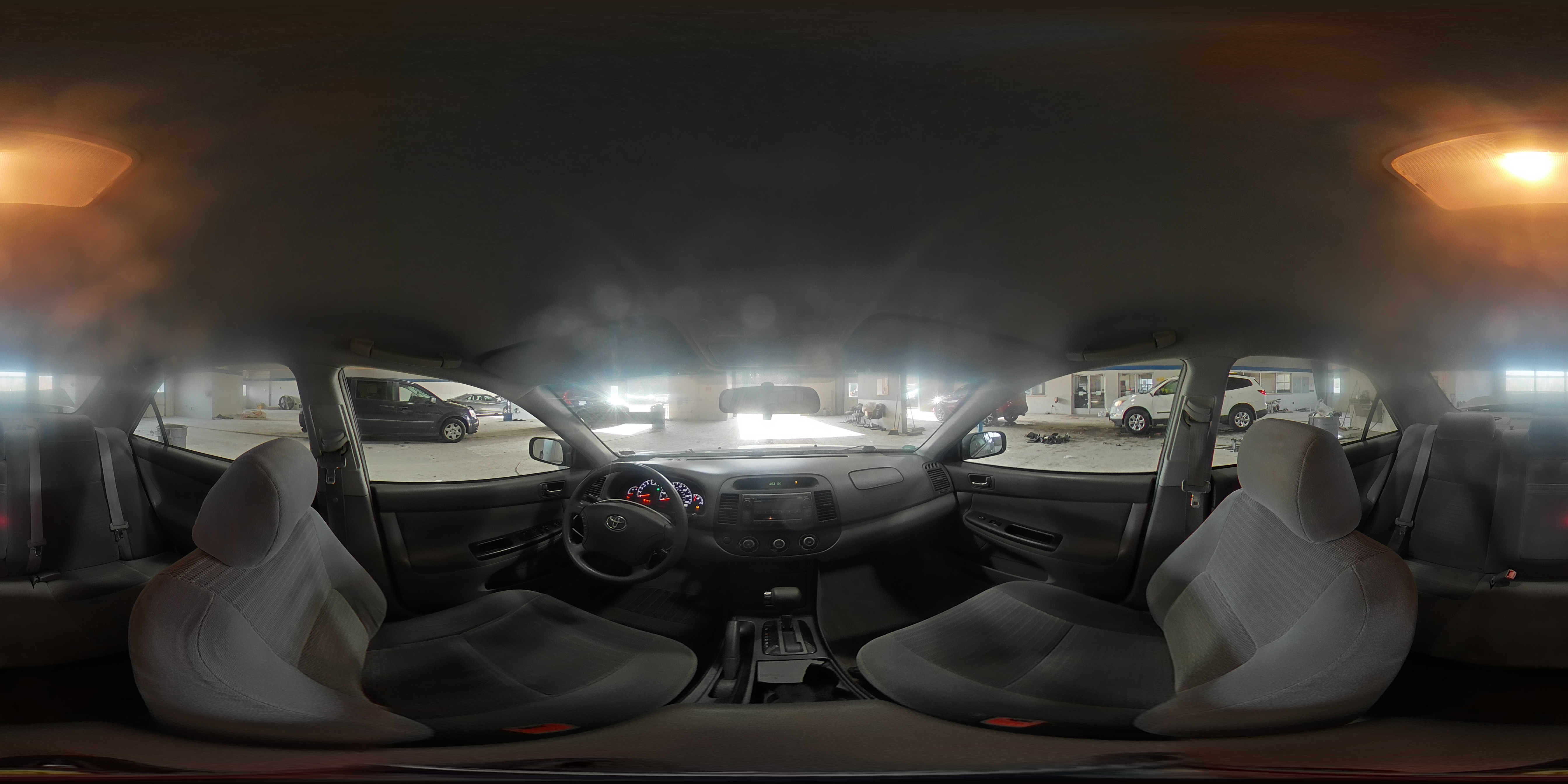 2005 Toyota Camry - Image 12