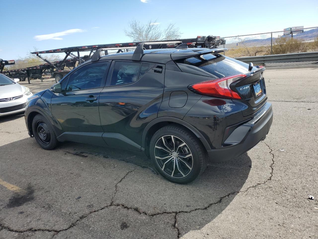 VIN NMTKHMBX4MR138984 2021 TOYOTA C-HR no.2