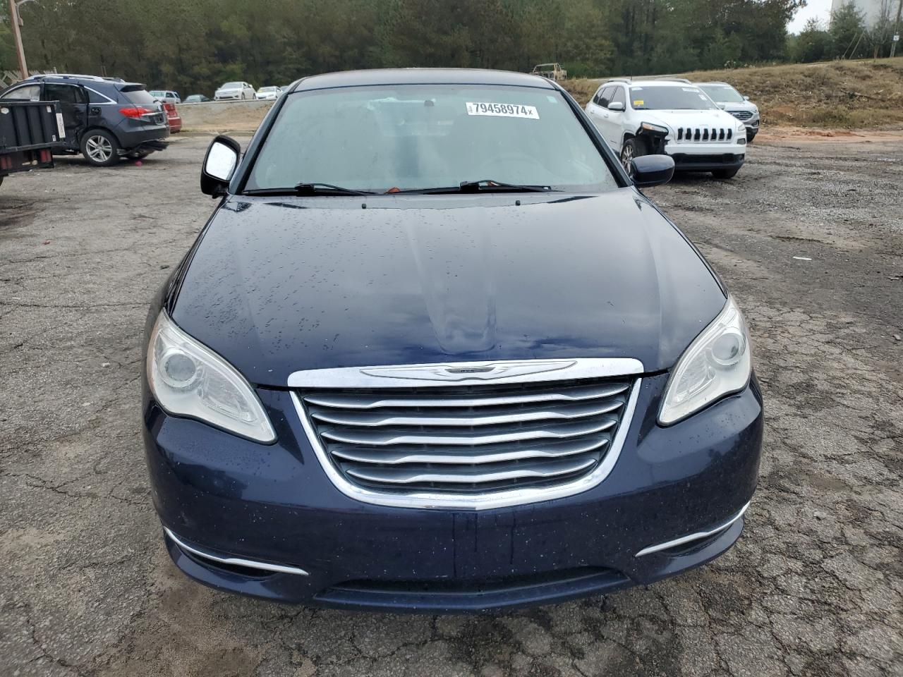 2014 Chrysler 200 - Image 5