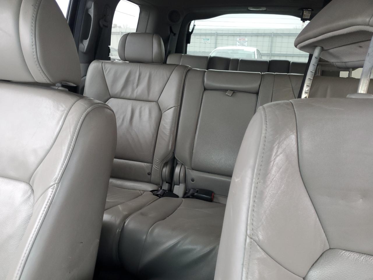 2010 Honda Pilot - Image 10