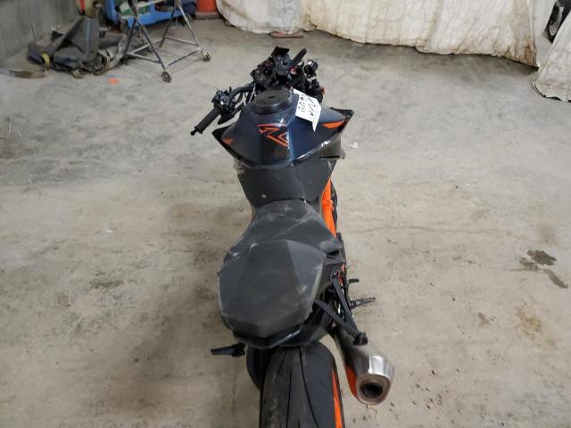 2022 KTM 1290 SUPER DUKE R