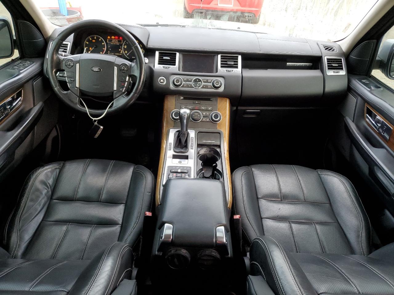 2012 Land Rover Range Rover - Image 8