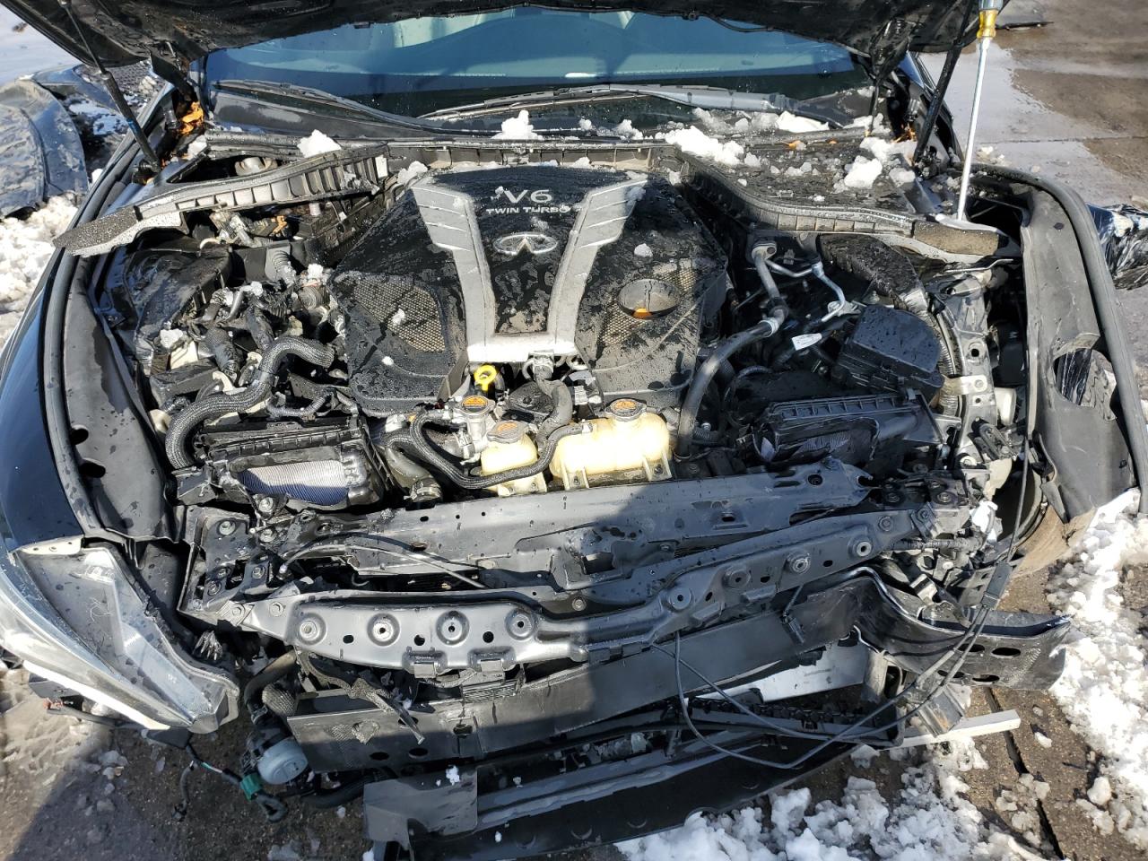 2018 Infiniti Q60 - Image 11
