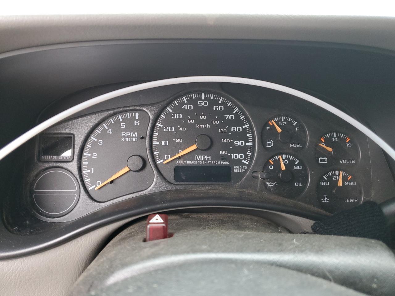 2000 GMC Yukon - Image 9