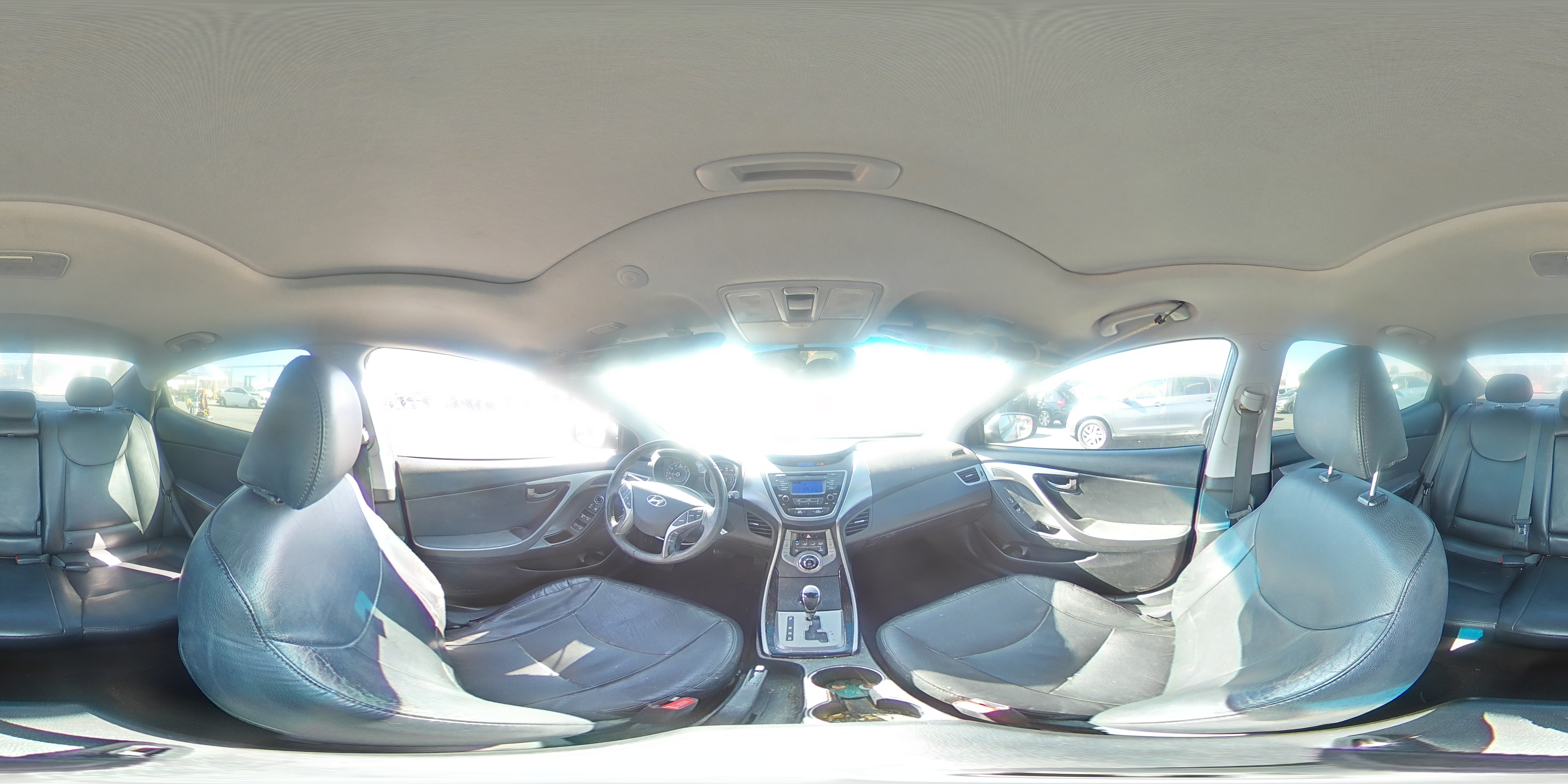 2013 Hyundai Elantra - Image 12