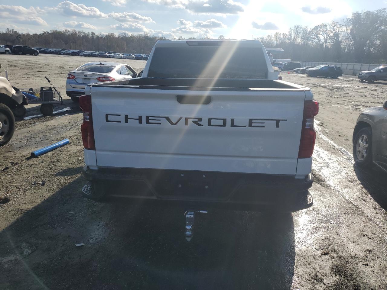 2022 Chevrolet Silverado Ltd K1500 VIN: 1GCUYAED4NZ233524 Lot: 79764084