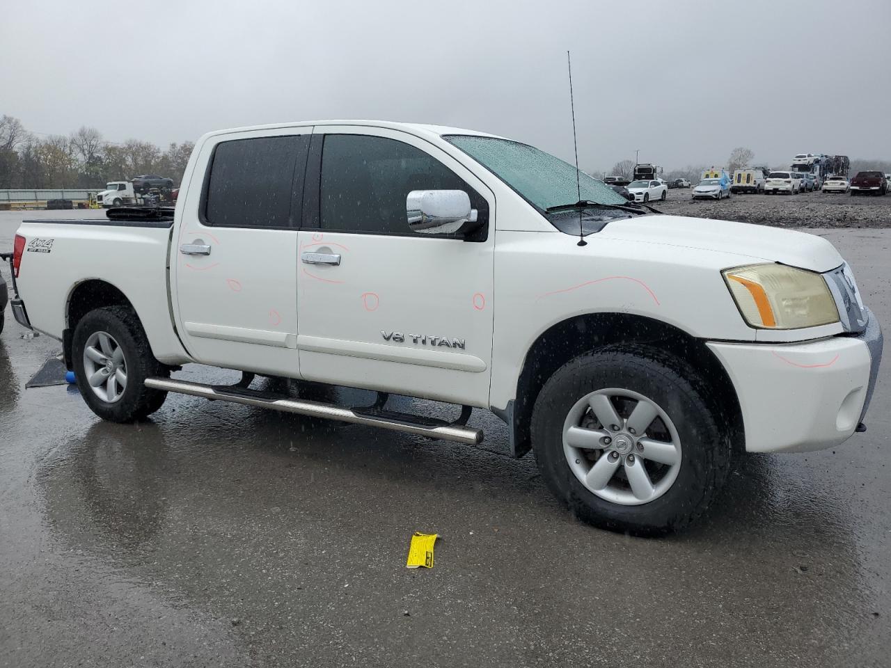 2010 Nissan Titan - Image 4