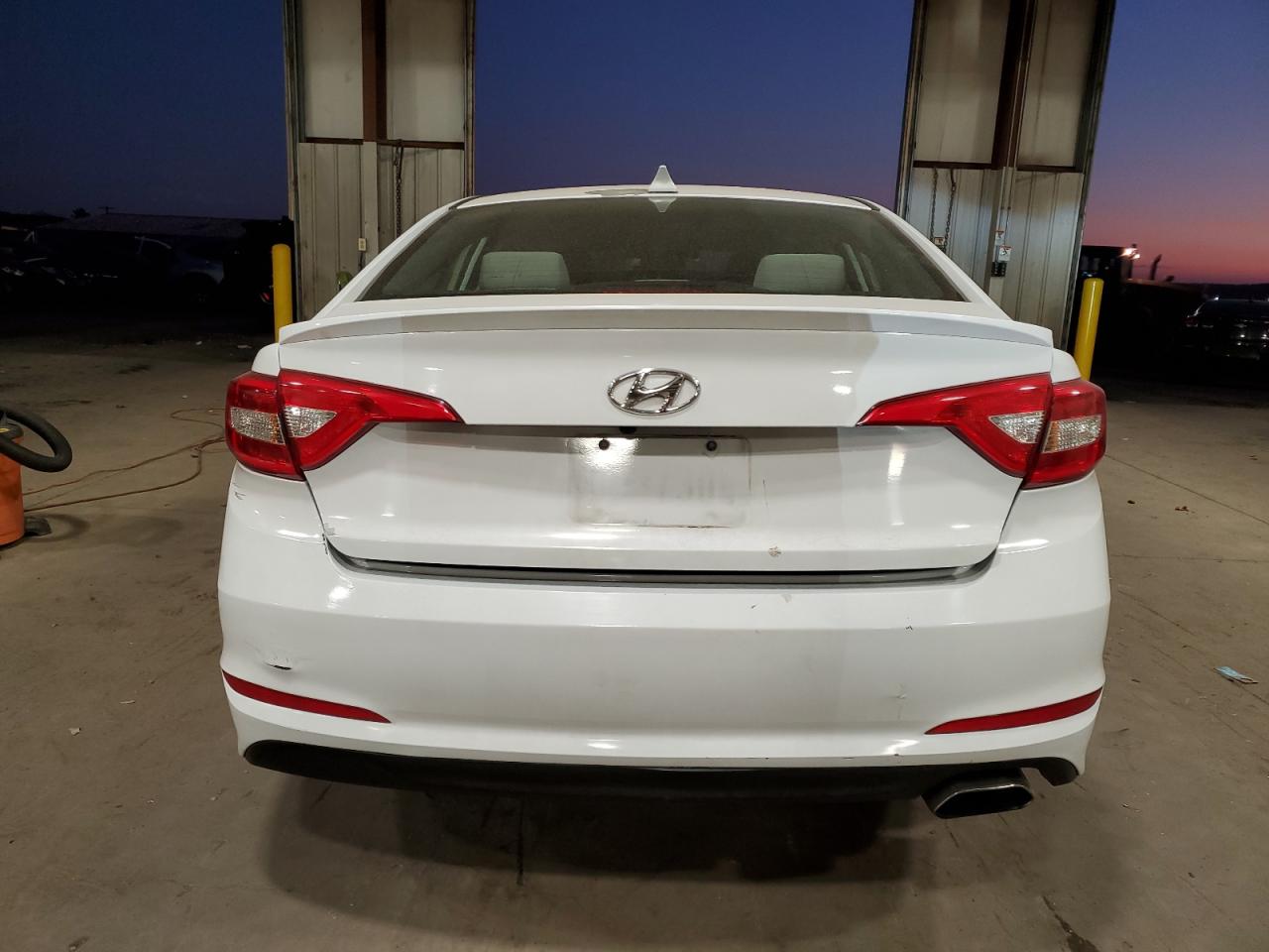 2017 Hyundai Sonata Se VIN: 5NPE24AF4HH570205 Lot: 79484314