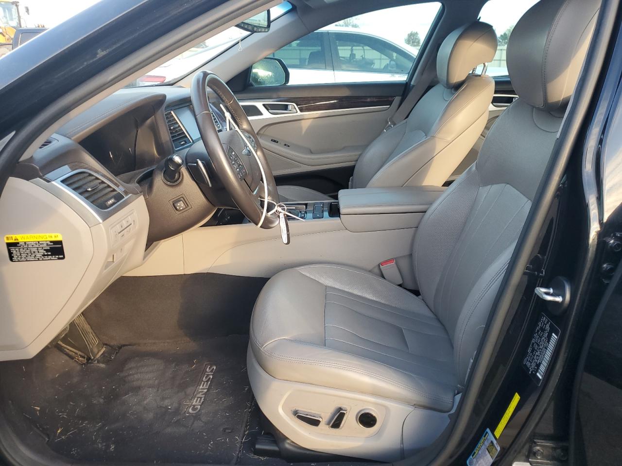 2017 Genesis G80 - Image 7