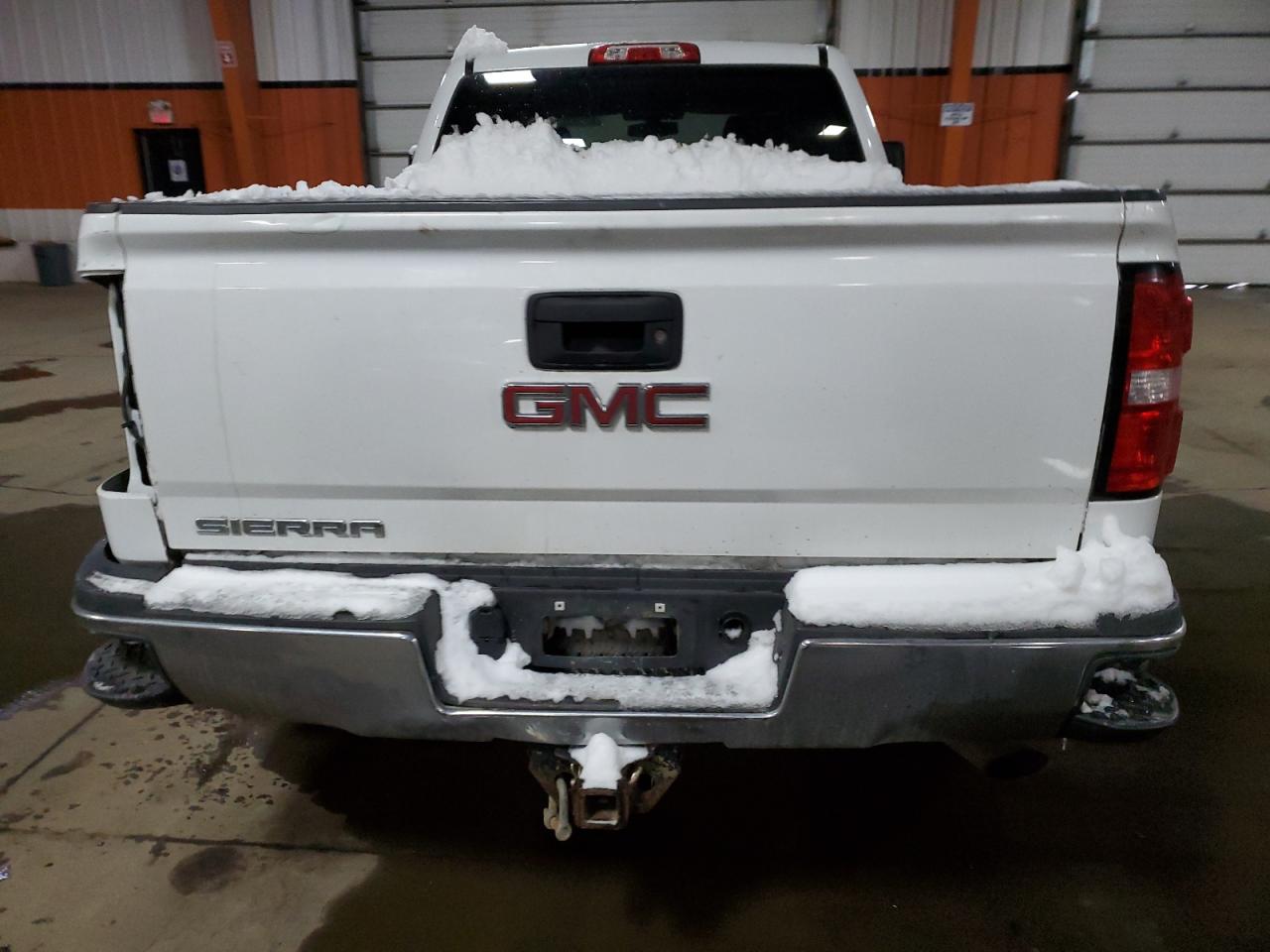 2018 GMC Sierra K2500 Heavy Duty VIN: 1GT22REG6JZ266102 Lot: 82190004