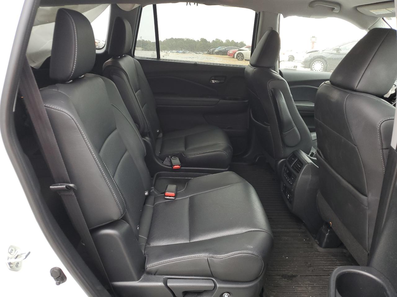 2022 Honda Pilot - Image 11