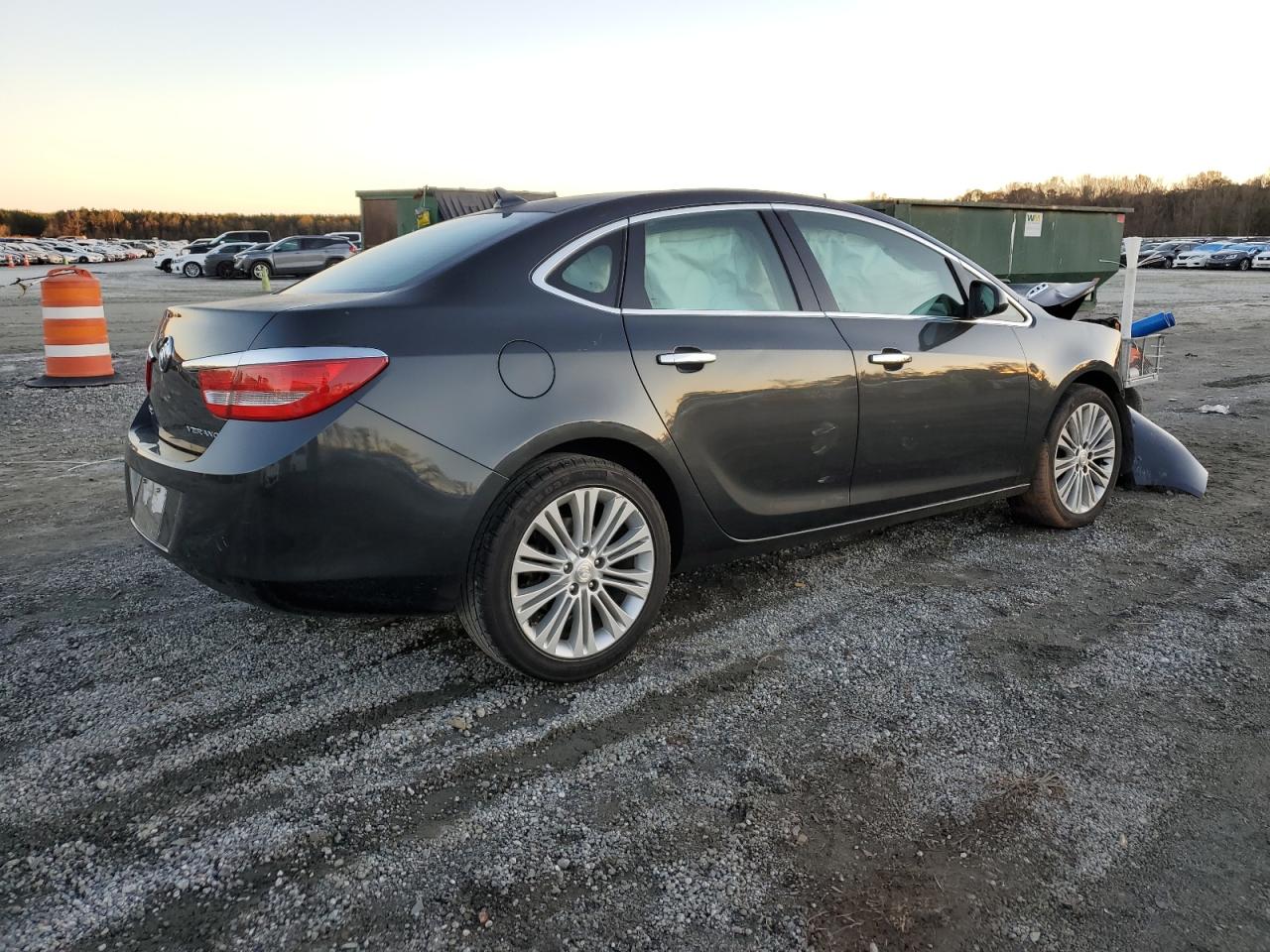 2014 Buick Verano - Image 3