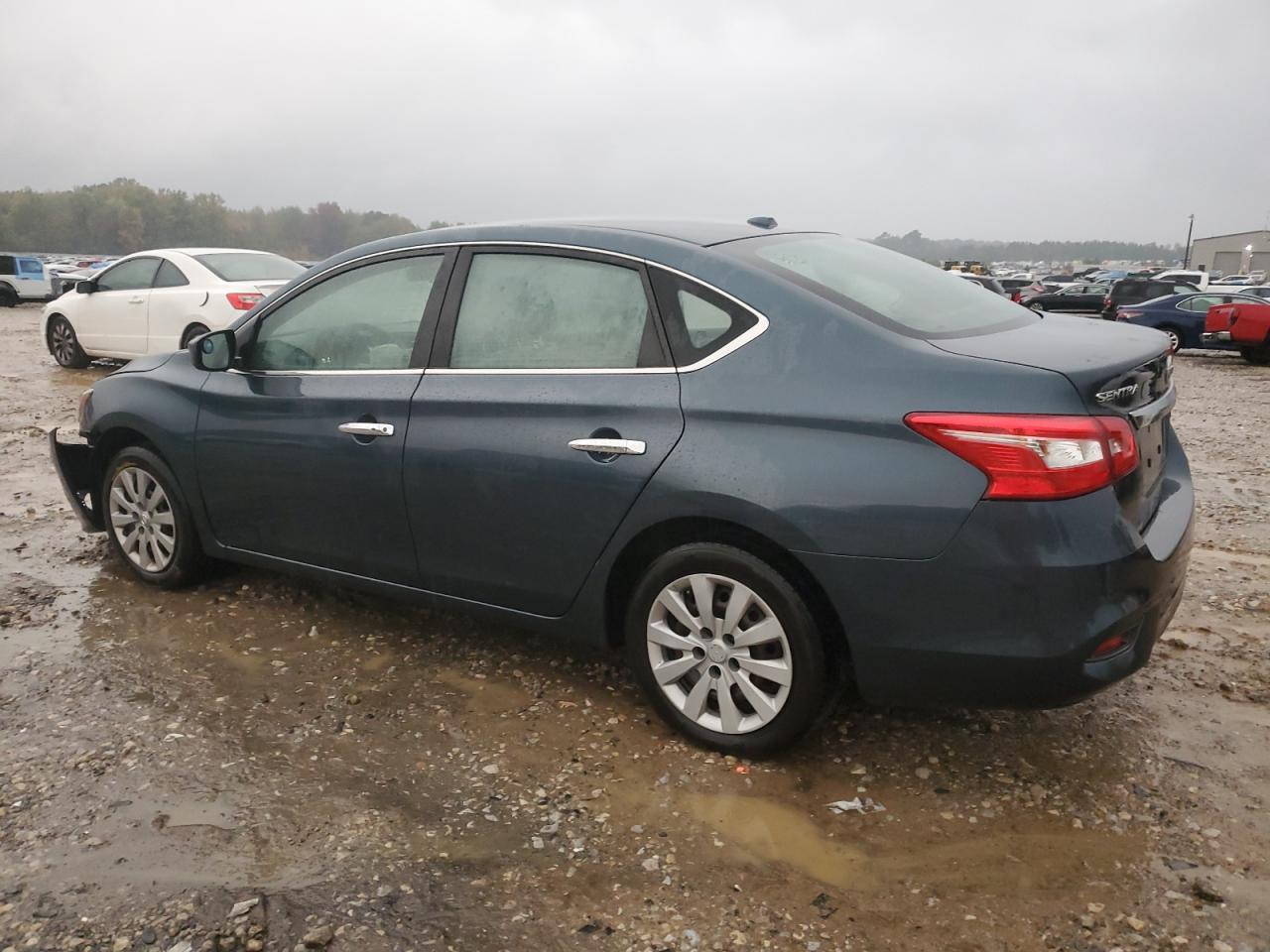 2016 Nissan Sentra - Image 2